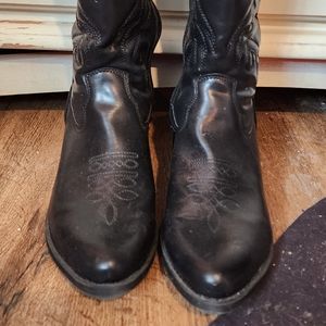 Steve madden cowboy boots